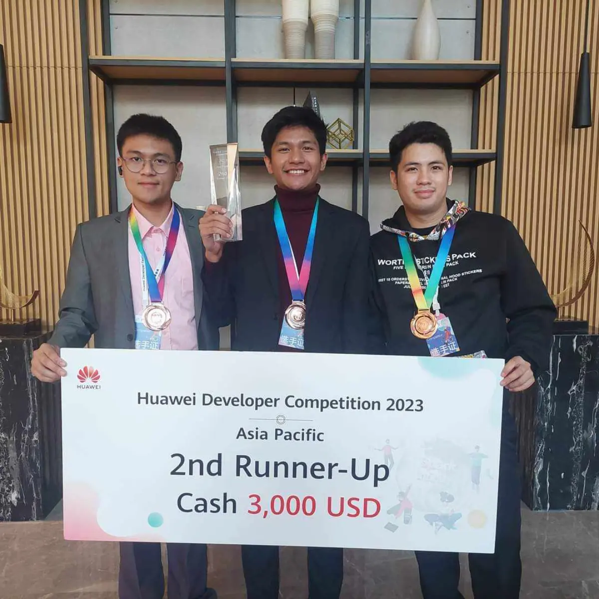 STIers Win Big in Global Huawei Competition